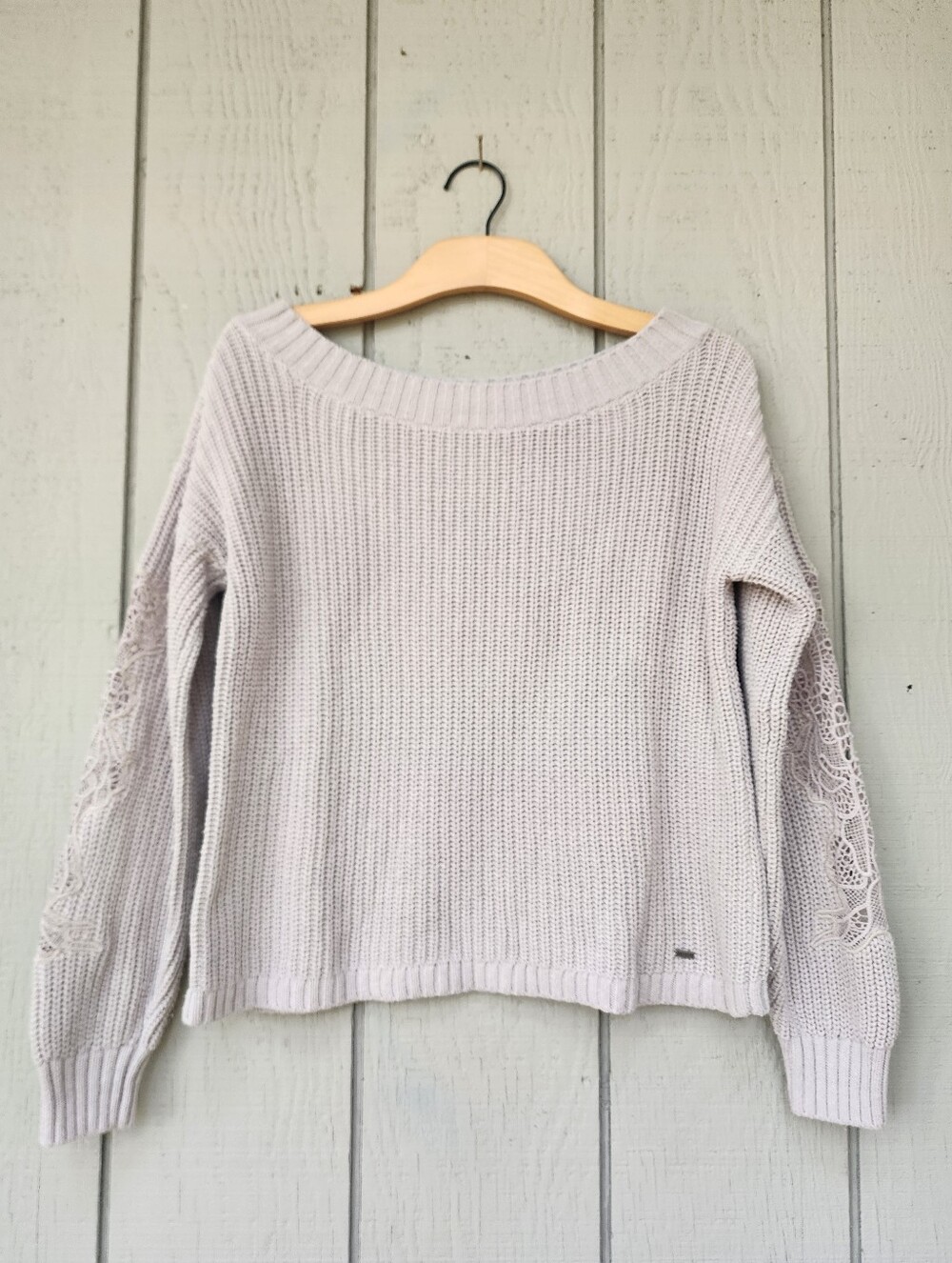 Hollister Beige Wide Neck Lace Sleeve.chunky Knit Sweater Small